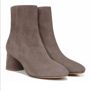 NEW IN BOX Vince Tillie STEEL Suede Ankle Boots 8